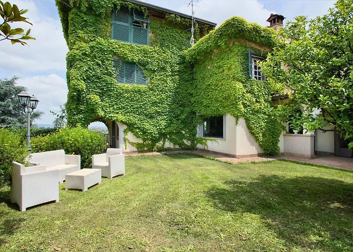 Couette-café Domus Veientana 4*